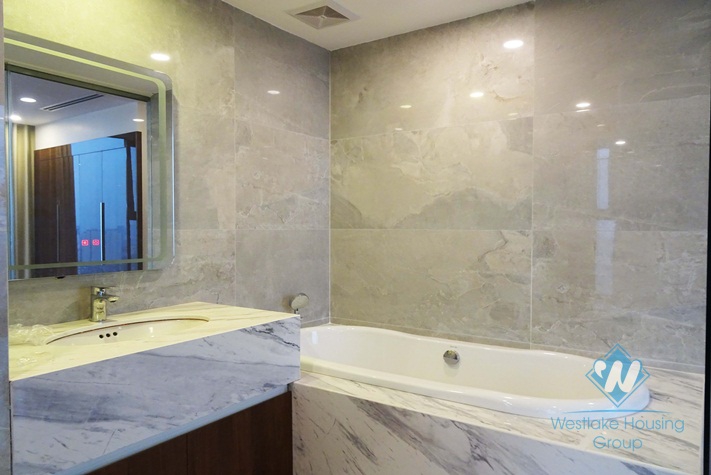 Two bedroom apartment for rent in Vinhome Metropolis, Ba Dinh district, HN